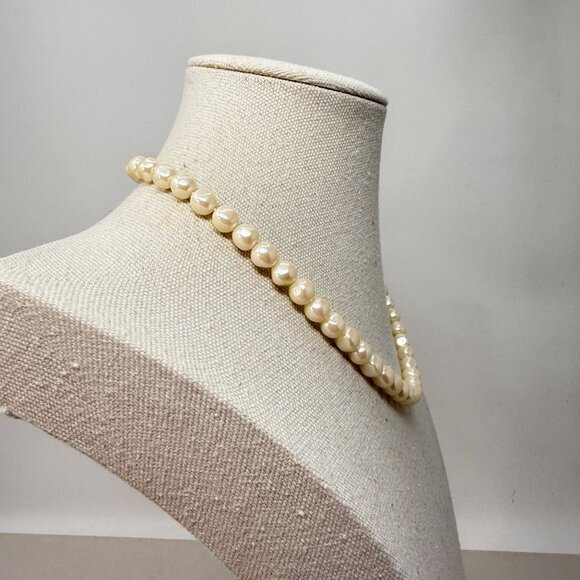 Vintage Imitation Pearl Necklace Classic Retro Old Money Coquette - Picture 3 of 7